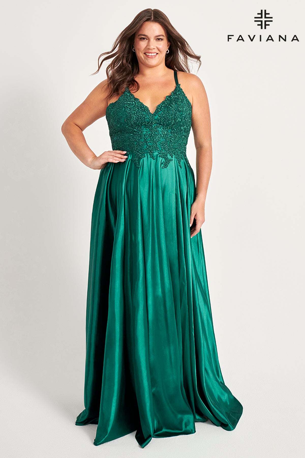 Curvy Size Lace Bustier and Corset Back Flowy Gown