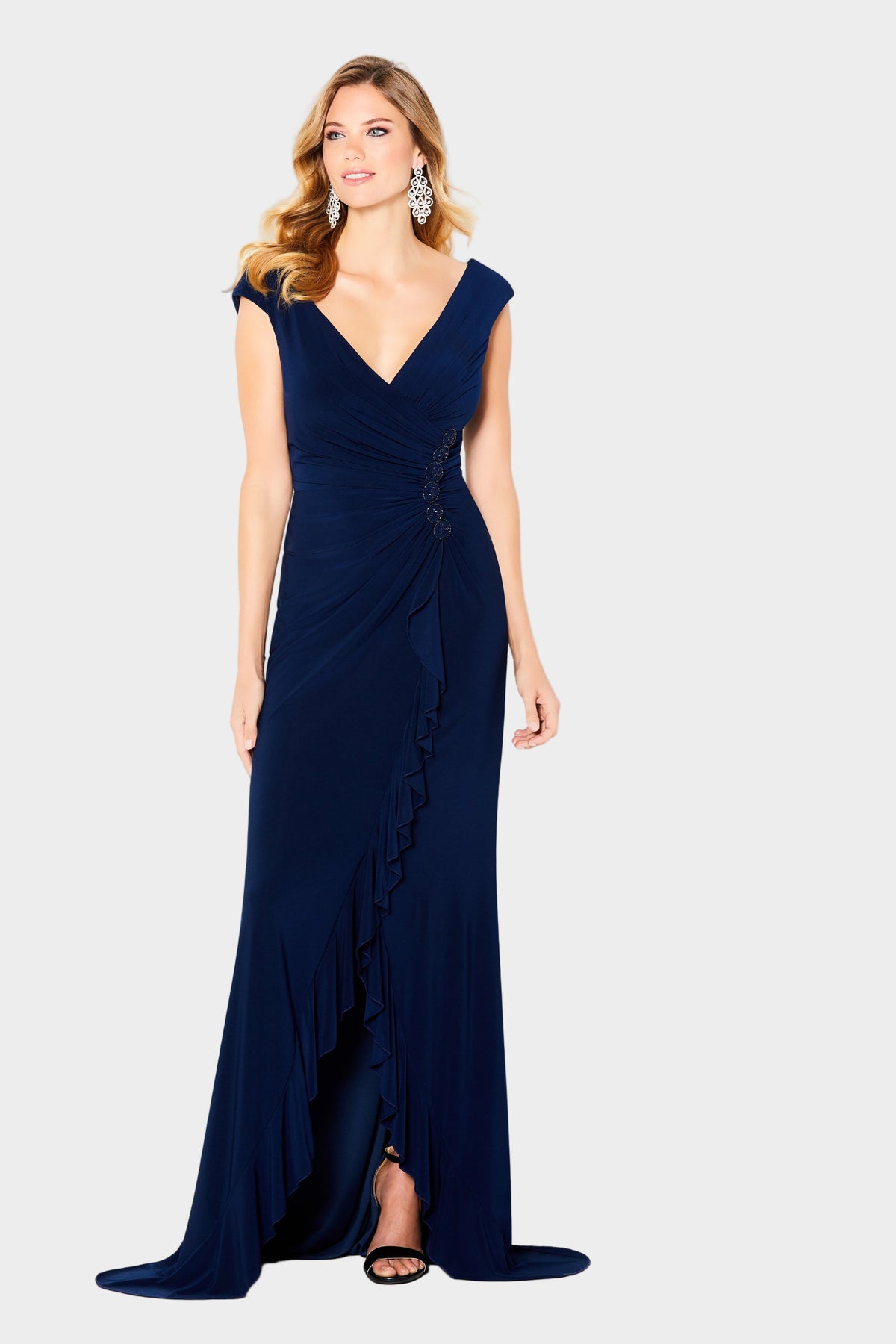 Elegant Side Ruched V-Neck Gown in Curvy