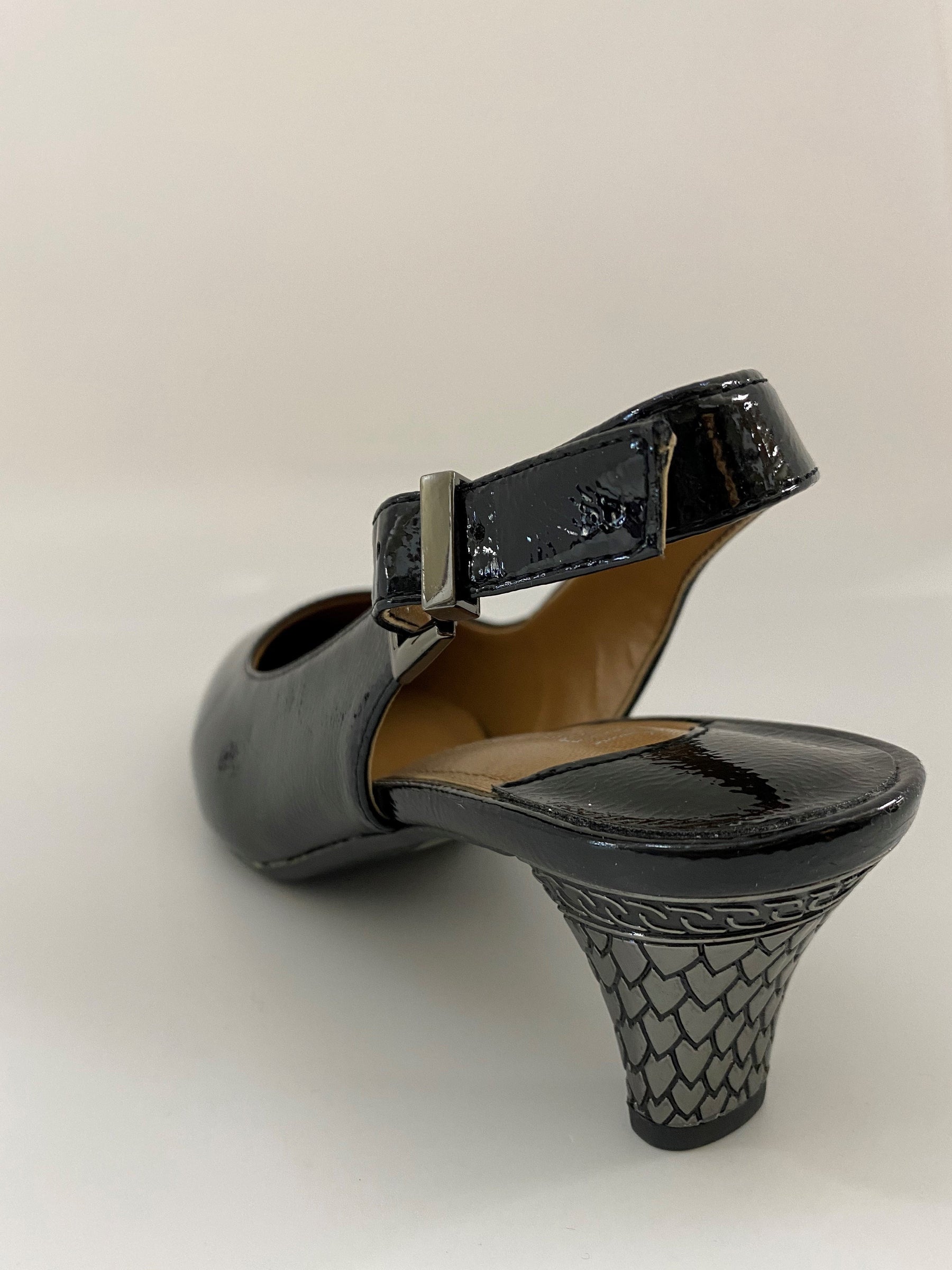 Pearlized Patent Shoe Wide