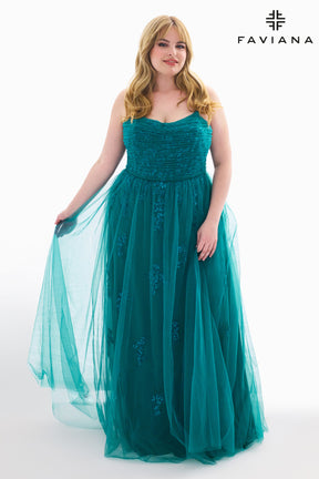 Curvy Bead Applique Pleated Tulle Gown