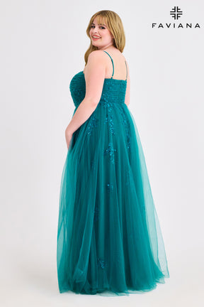 Curvy Bead Applique Pleated Tulle Gown