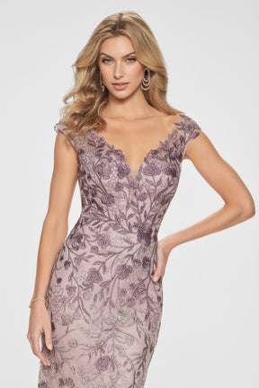 Delicate Floral Embroidered Trumpet Gown