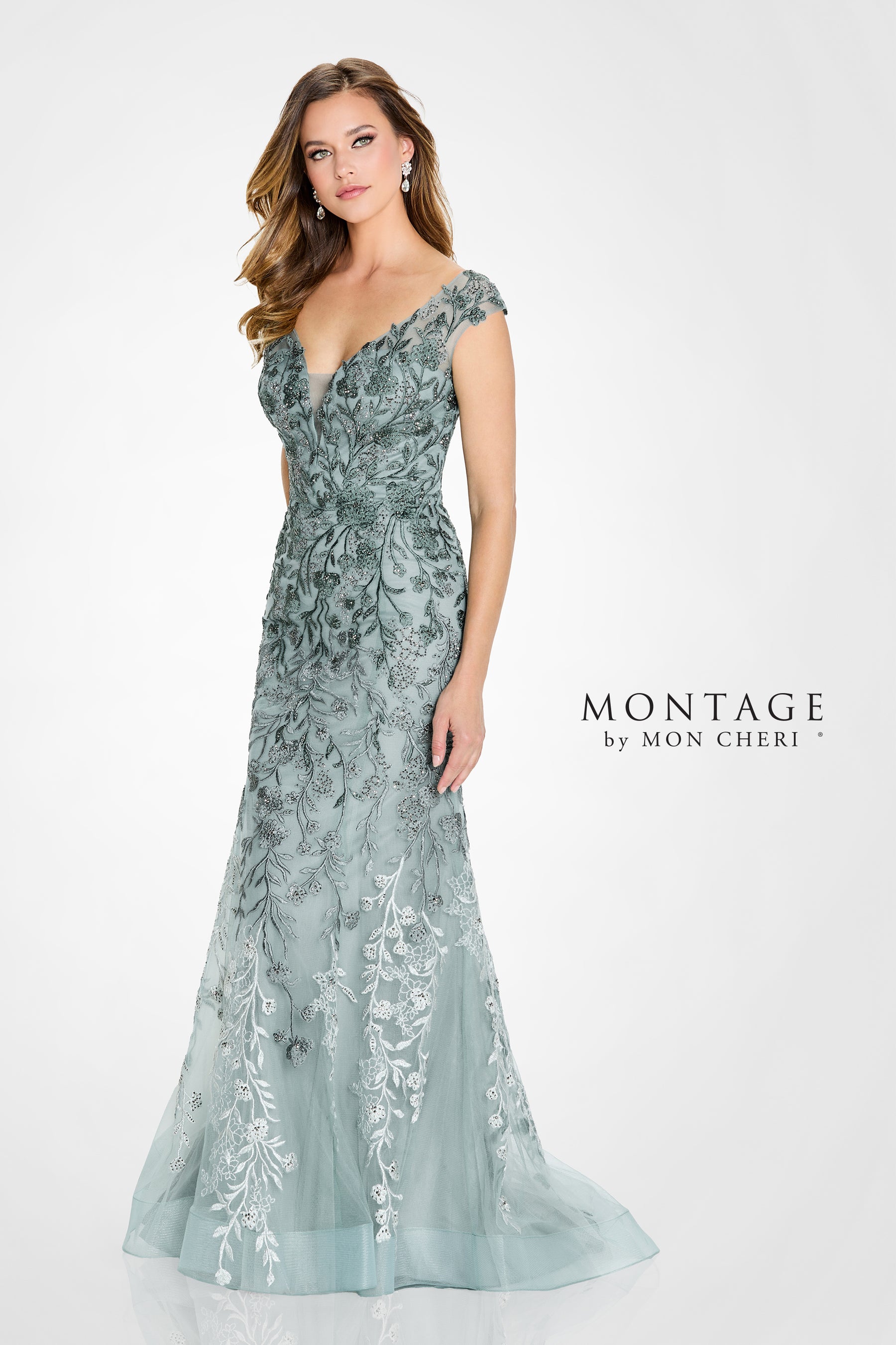 Delicate Floral Embroidered Trumpet Gown