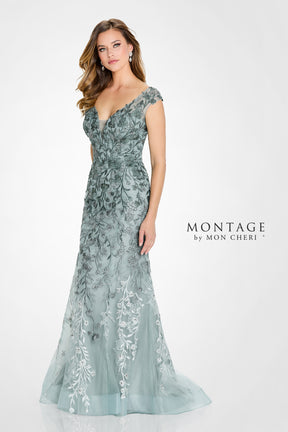 Delicate Floral Embroidered Trumpet Gown